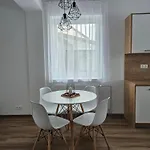 Lejlighed Brick House *