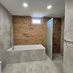 Lejlighed Brick House