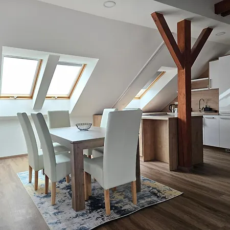 アパート Brick House ポプラト