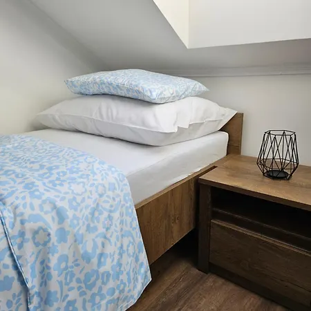 Brick House アパート