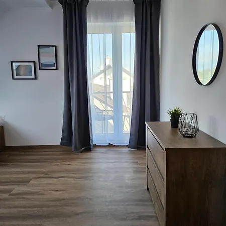 アパート Brick House