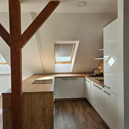 アパート Brick House