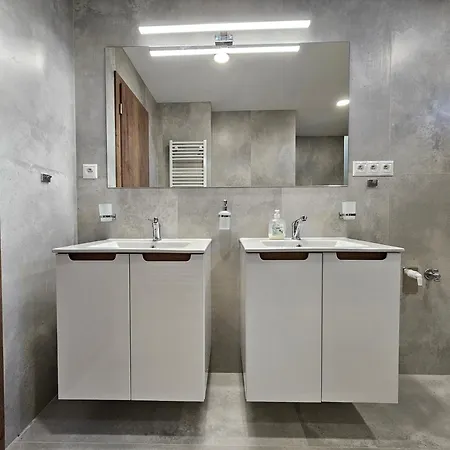 Apartament Brick House *